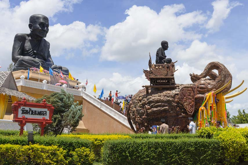 15 วัดดังหัวหิน สายมูห้ามพลาด วัดห้วยมงคล