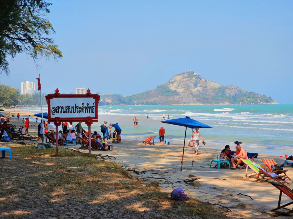 ทะเลหัวหิน หาดสวนสนประดิพัทธ์