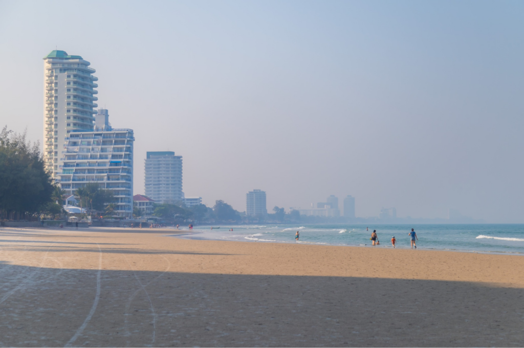 หาดเขาตะเกียบ ทะเลหัวหิน หมุดหมายยอดนิยม