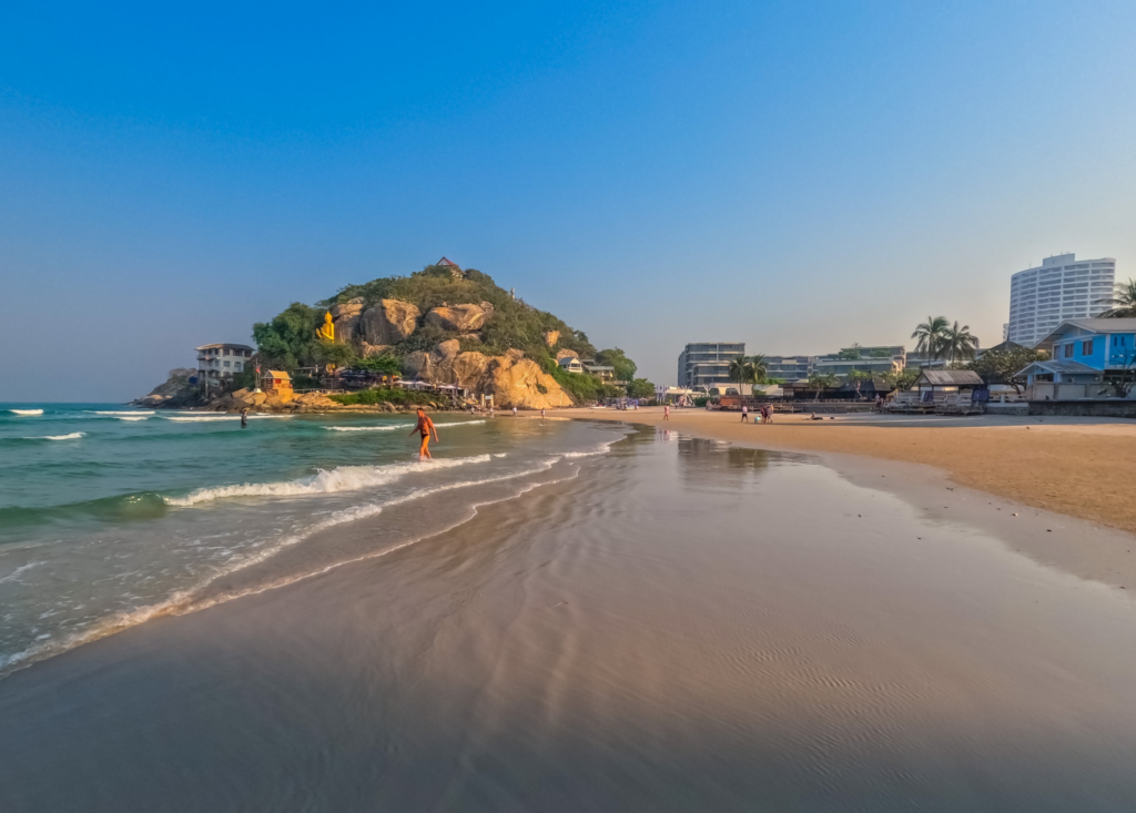 หาดเขาตะเกียบ ทะเลหัวหินบรรยากาศดี