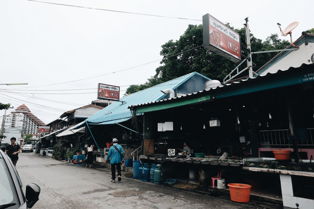 ถนนคนเดินหัวหิน ตลาดอาหารทะเลสด แหล่งรวมซีฟู้ดสดใหม่
