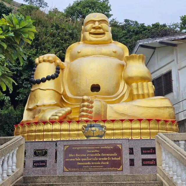 แผนเที่ยวไหว้พระหัวหิน 1 วัน จากวัดหัวหินต่อวัดเขาตะเกียบและวัดเขาเต่า