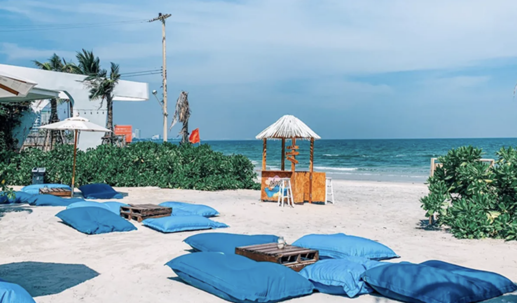คาเฟ่เขาตะเกียบ ติดทะเล ริมหาดหัวหิน