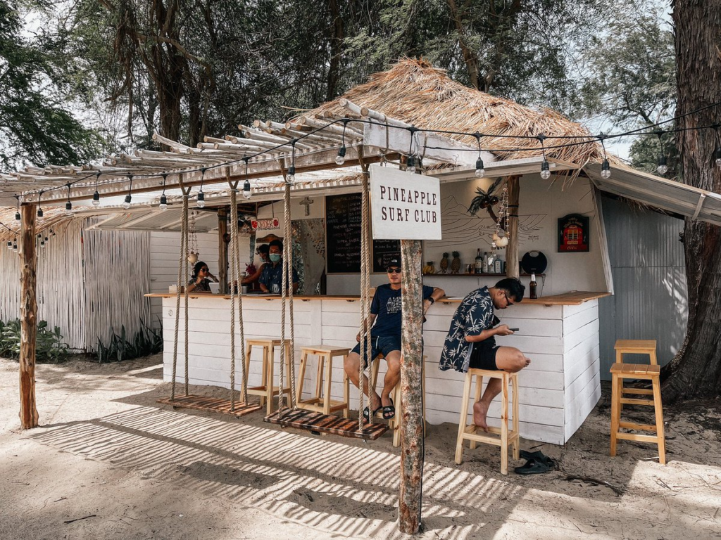 คาเฟ่ใกล้หาดเขาตะเกียบและทะเลหัวหิน