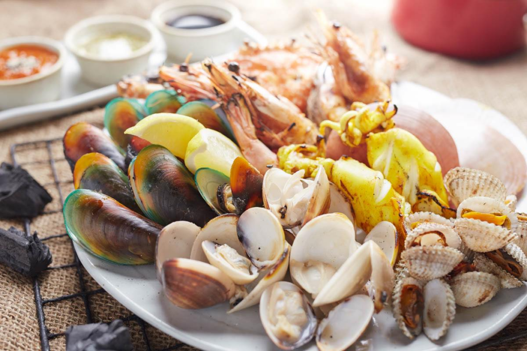 มื้อพิเศษที่ร้านอาหารริมทะเลหัวหิน Loligo และ Let's Sea
