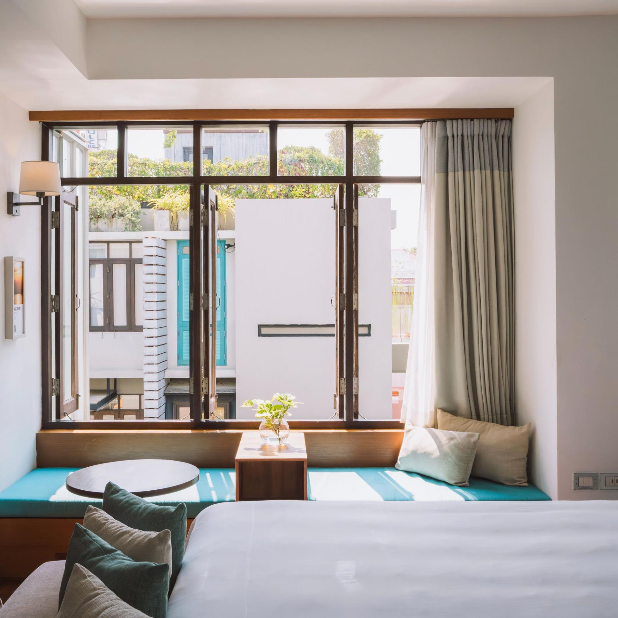 โรงแรมหัวหินถ่ายรูปสวย Let's Sea Hua Hin มุม Al Fresco Beachfront
