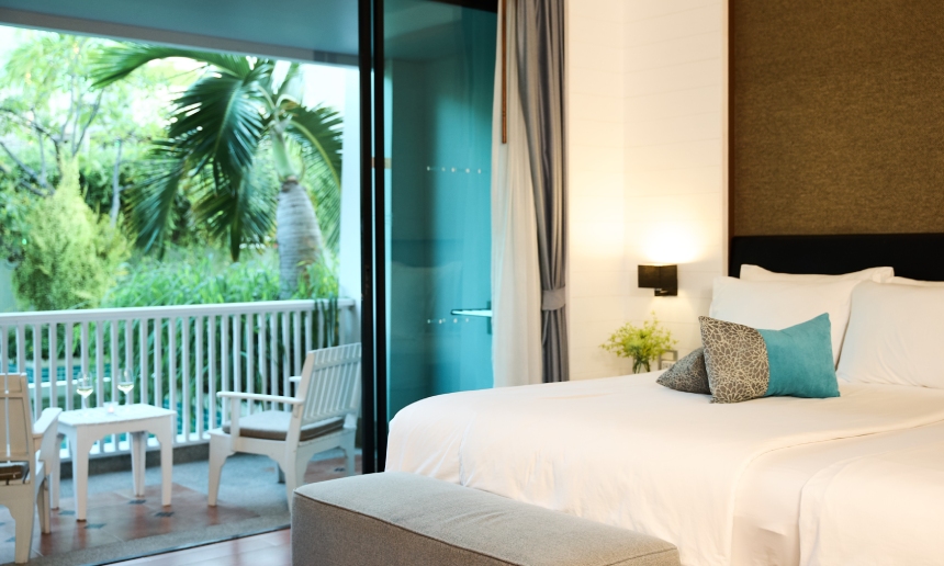 mini-suite-garden-balcony-slide-11
