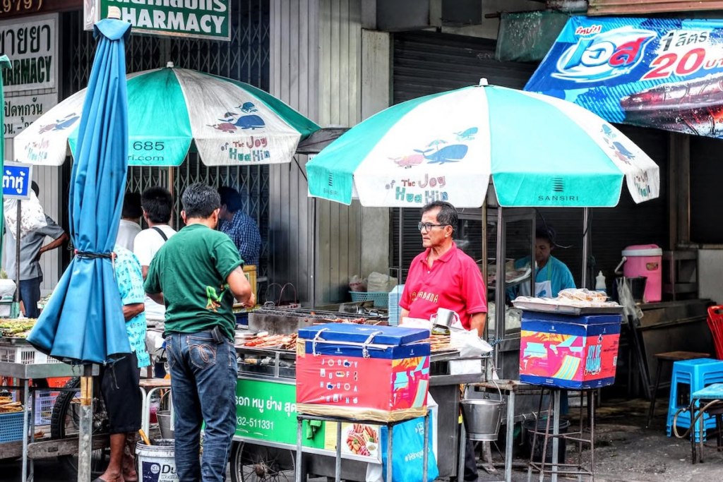 ร้านอาหาร Local หัวหิน ตลาดโต้รุ่ง ตลาดฉัตรไชย