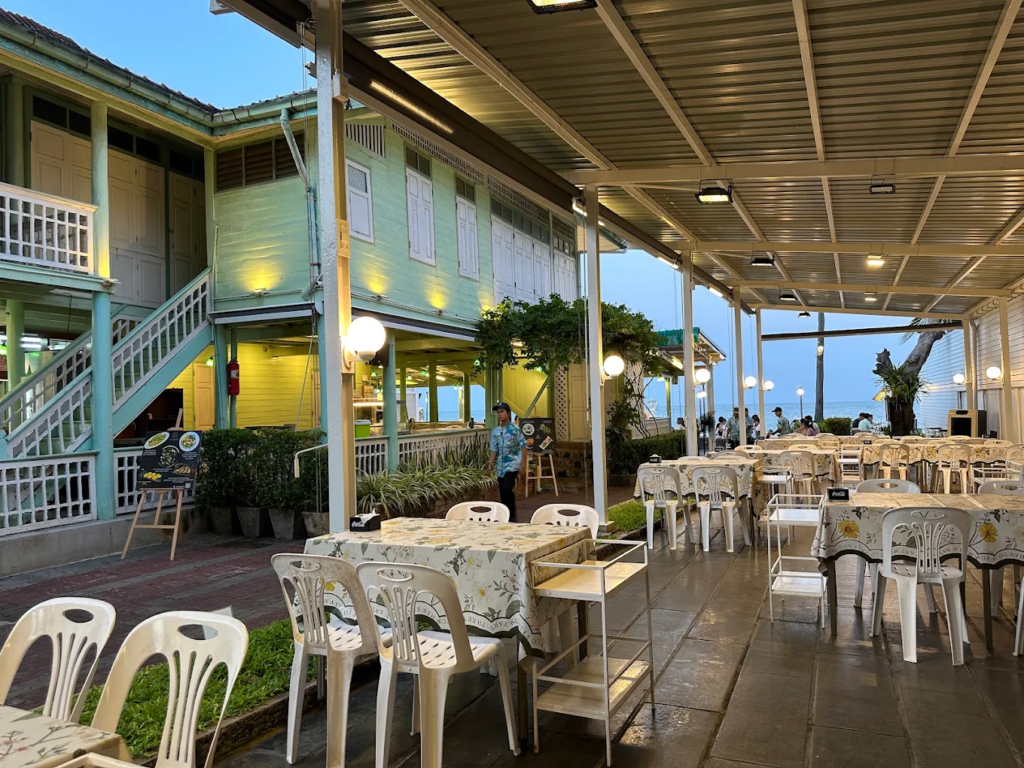 ร้านอาหารเรือนเก่าหัวหินบรรยากาศ Heritage