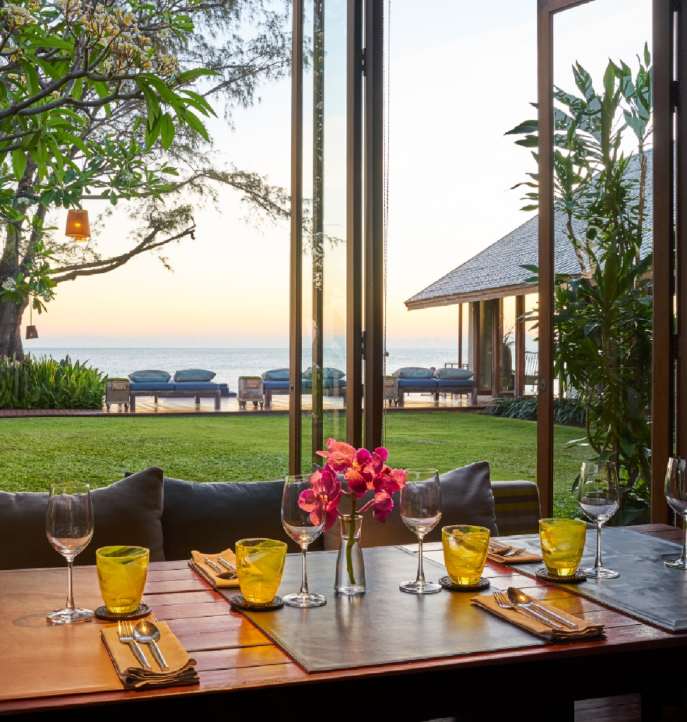 Dining Loligo Resort The Captain Beach Restaurant Let's Sea Family